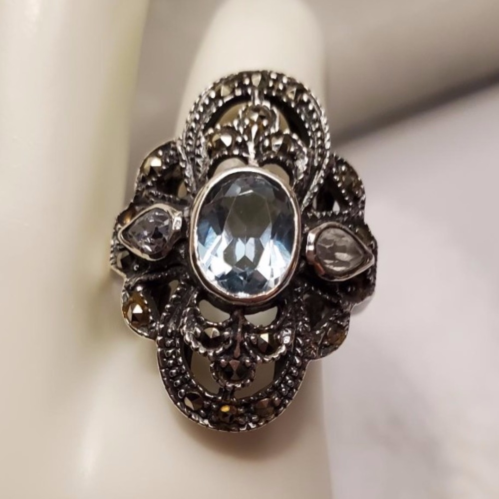 VINTAGE STERLING MARCASITE & TOPAZ RING